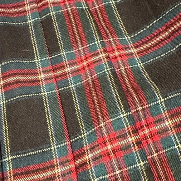 LL Bean Petite Women's Pleated Skirt - Red and Green - Picture 3 of 3